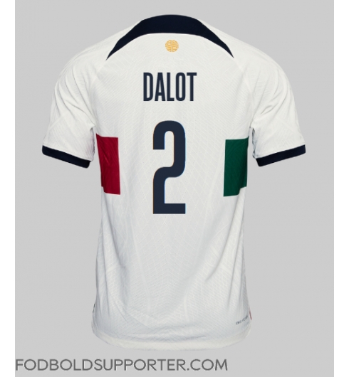 Billige Portugal Diogo Dalot #2 Udebanetrøje VM 2022 Kort ærmer