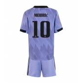 Billige Real Madrid Luka Modric #10 Udebanetrøje Børn 2022-23 Kort ærmer (+ bukser)