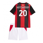 Billige AC Milan Omari Hutchinson #20 Hjemmebanetrøje Børn 2026-27 Kort ærmer (+ bukser)