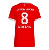 Billige Bayern Munich Leon Goretzka #8 Hjemmebanetrøje Dame 2025-26 Kort ærmer