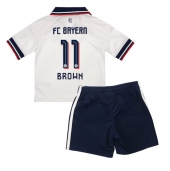 Billige Bayern Munich Nathaniel Brown #11 Udebanetrøje Børn 2026-27 Kort ærmer (+ bukser)