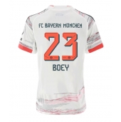 Billige Bayern Munich Sacha Boey #23 Udebanetrøje Dame 2025-26 Kort ærmer