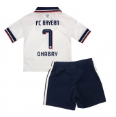 Billige Bayern Munich Serge Gnabry #7 Udebanetrøje Børn 2026-27 Kort ærmer (+ bukser)