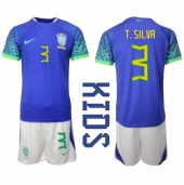 Billige Brasilien Thiago Silva #3 Udebanetrøje Børn VM 2022 Kort ærmer (+ bukser)