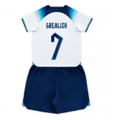 Billige England Jack Grealish #7 Hjemmebanetrøje Børn VM 2022 Kort ærmer (+ bukser)