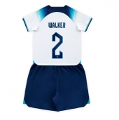 Billige England Kyle Walker #2 Hjemmebanetrøje Børn VM 2022 Kort ærmer (+ bukser)