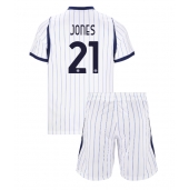 Billige Inter Milan Curtis Jones #21 Udebanetrøje Børn 2026-27 Kort ærmer (+ bukser)