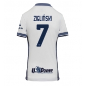 Billige Inter Milan Piotr Zielinski #7 Udebanetrøje Dame 2024-25 Kort ærmer