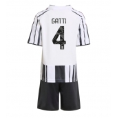 Billige Juventus Federico Gatti #4 Hjemmebanetrøje Børn 2025-26 Kort ærmer (+ bukser)