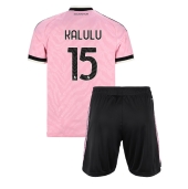 Billige Juventus Pierre Kalulu #15 Udebanetrøje Børn 2026-27 Kort ærmer (+ bukser)