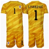 Billige Kroatien Dominik Livakovic #1 Målmand Hjemmebanetrøje Børn EM 2024 Kort ærmer (+ bukser)
