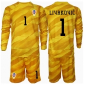 Billige Kroatien Dominik Livakovic #1 Målmand Hjemmebanetrøje Børn EM 2024 Lange ærmer (+ bukser)