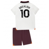 Billige Manchester City Jack Grealish #10 Udebanetrøje Børn 2023-24 Kort ærmer (+ bukser)