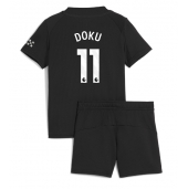 Billige Manchester City Jeremy Doku #11 Udebanetrøje Børn 2025-26 Kort ærmer (+ bukser)