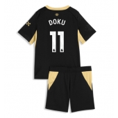 Billige Manchester City Jeremy Doku #11 Udebanetrøje Børn 2026-27 Kort ærmer (+ bukser)