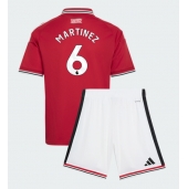 Billige Manchester United Lisandro Martinez #6 Hjemmebanetrøje Børn 2026-27 Kort ærmer (+ bukser)