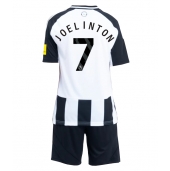 Billige Newcastle United Joelinton #7 Hjemmebanetrøje Børn 2024-25 Kort ærmer (+ bukser)