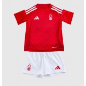 Billige Nottingham Forest Hjemmebanetrøje Børn 2024-25 Kort ærmer (+ bukser)