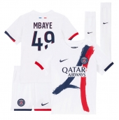 Billige Paris Saint-Germain Ibrahim Mbaye #49 Udebanetrøje Børn 2025-26 Kort ærmer (+ bukser)