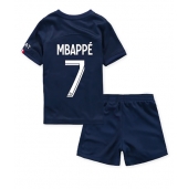 Billige Paris Saint-Germain Kylian Mbappe #7 Hjemmebanetrøje Børn 2022-23 Kort ærmer (+ bukser)