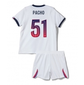 Billige Paris Saint-Germain Willian Pacho #51 Udebanetrøje Børn 2026-27 Kort ærmer (+ bukser)