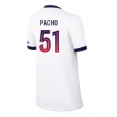 Billige Paris Saint-Germain Willian Pacho #51 Udebanetrøje Dame 2026-27 Kort ærmer