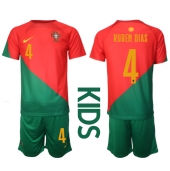 Billige Portugal Ruben Dias #4 Hjemmebanetrøje Børn VM 2022 Kort ærmer (+ bukser)