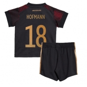 Billige Tyskland Jonas Hofmann #18 Udebanetrøje Børn VM 2022 Kort ærmer (+ bukser)