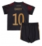 Billige Tyskland Serge Gnabry #10 Udebanetrøje Børn VM 2022 Kort ærmer (+ bukser)