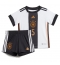 Billige Tyskland Thilo Kehrer #5 Hjemmebanetrøje Børn VM 2022 Kort ærmer (+ bukser)